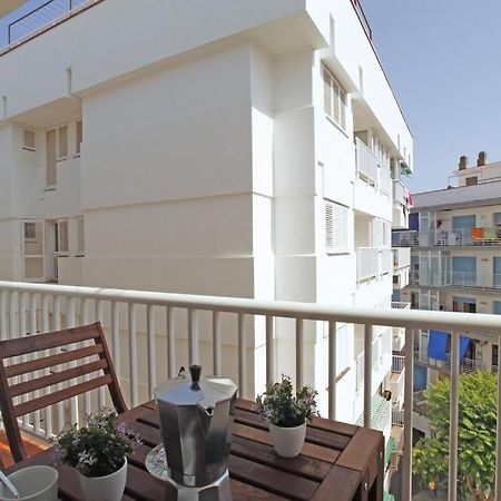 Warm Sands Apartment By Hello Homes Sitges Bagian luar foto