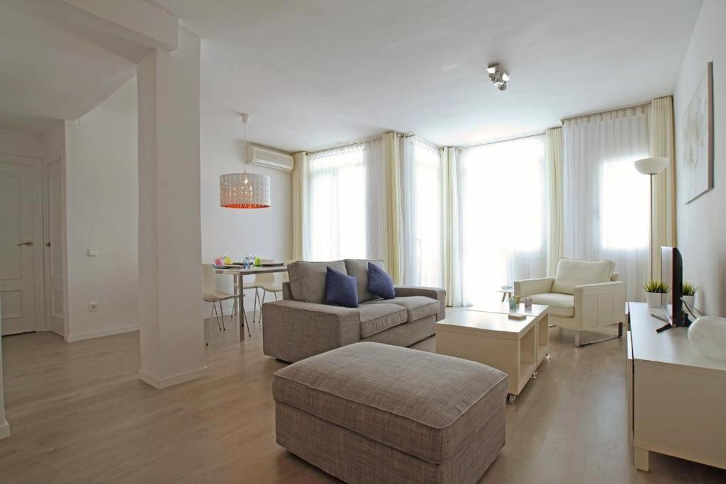 Warm Sands Apartment By Hello Homes Sitges Bagian luar foto