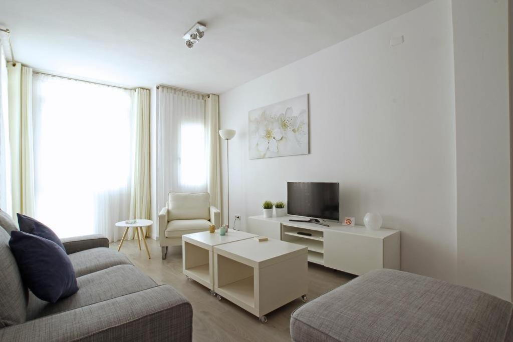 Warm Sands Apartment By Hello Homes Sitges Bagian luar foto