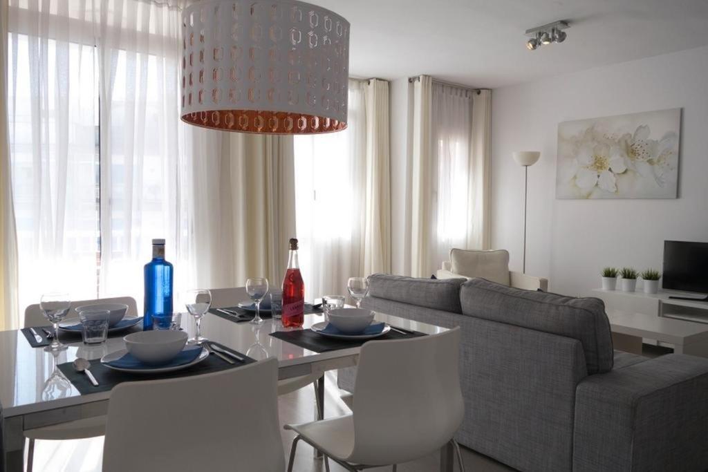 Warm Sands Apartment By Hello Homes Sitges Bagian luar foto